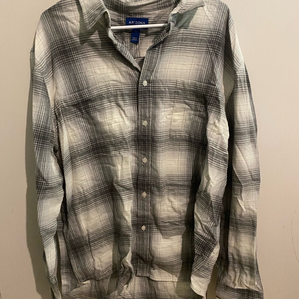Arizona Jean Company Men's Gray Plaid Shirt
